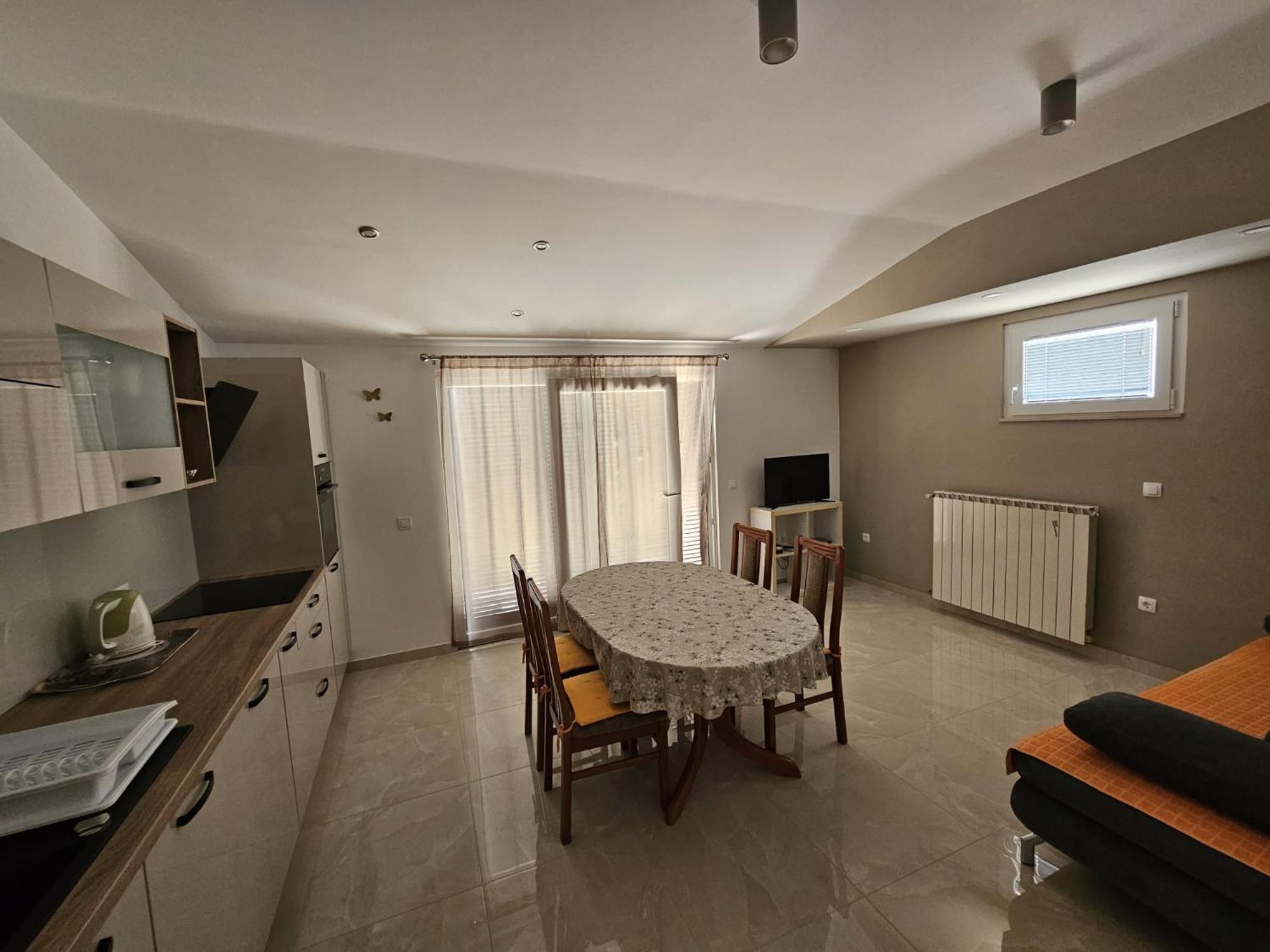 Filip Apartment Омиш Экстерьер фото