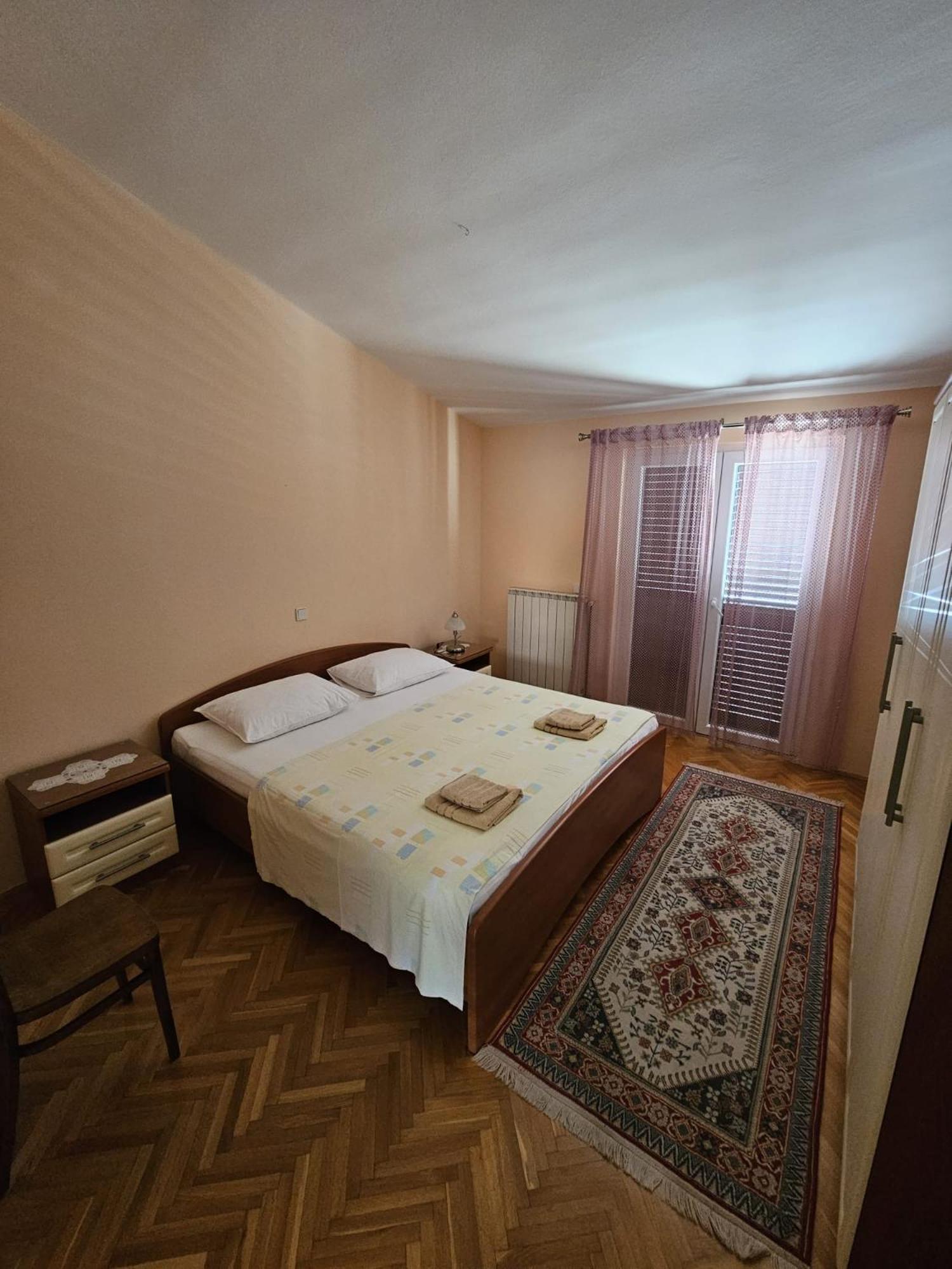 Filip Apartment Омиш Экстерьер фото