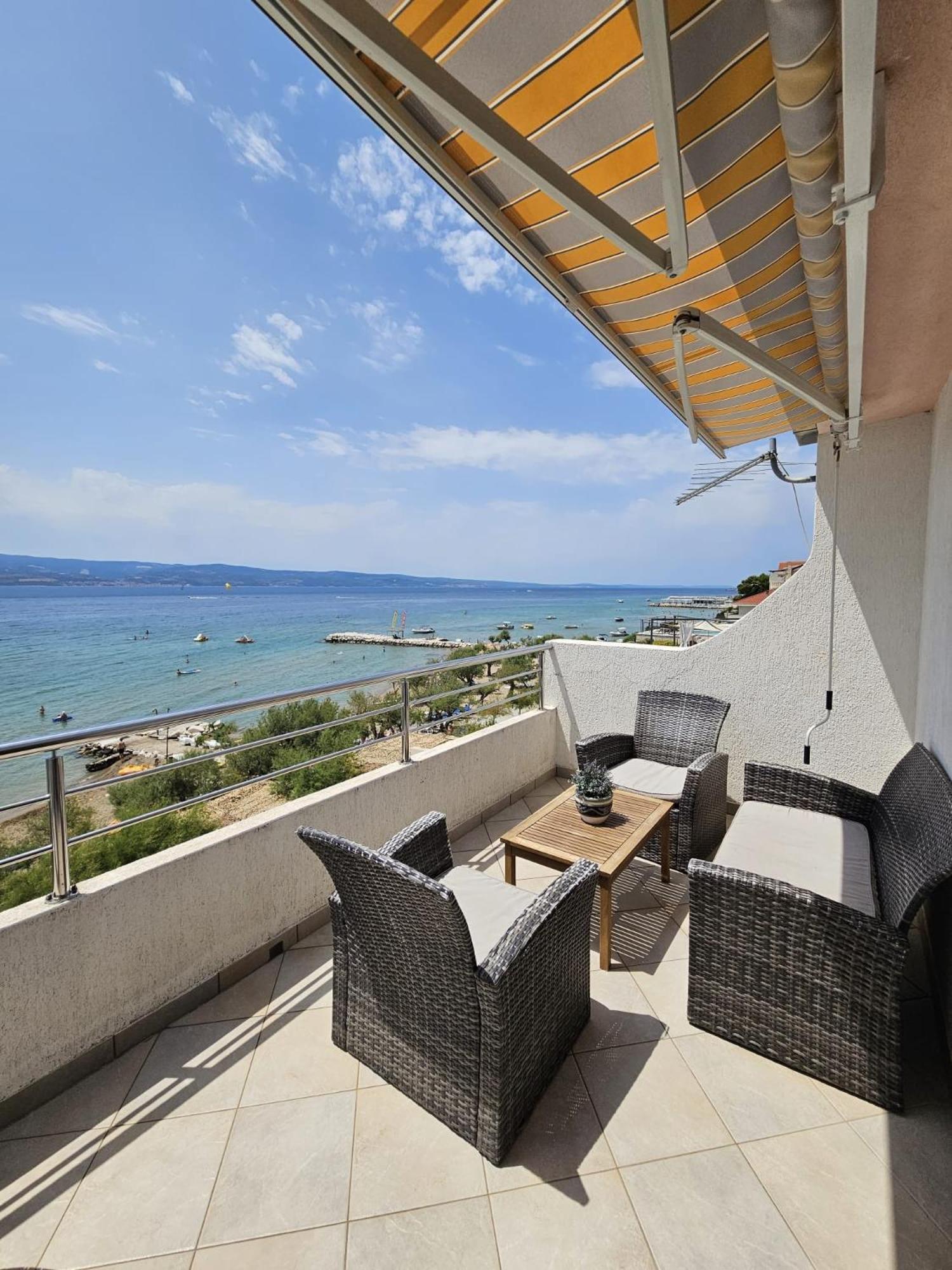 Filip Apartment Омиш Экстерьер фото