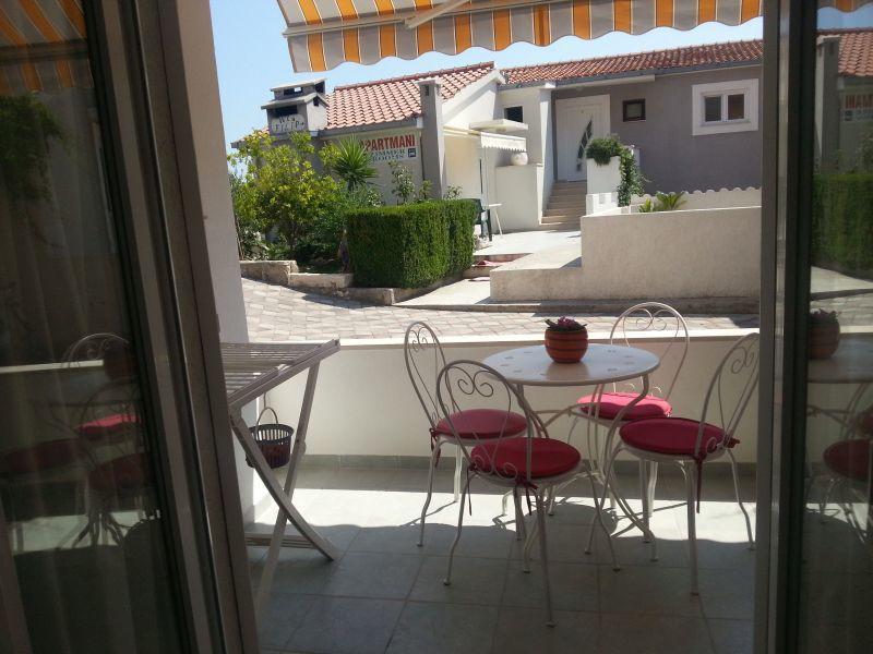 Filip Apartment Омиш Экстерьер фото